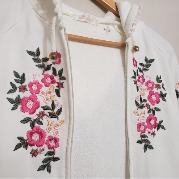 Multi-Coloured Floral Embroidered White Sweater - Picture 3 of 8